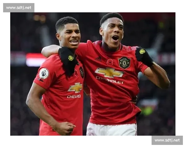 拜仁世俱杯生死战前陷雷暴困局！奥兰多机场滞留超 1 小时，将帅齐心破局待飞